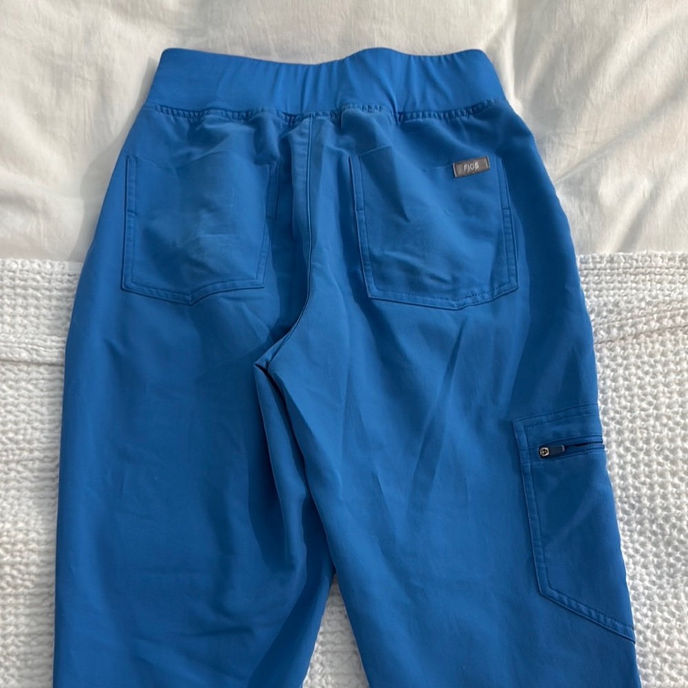 Figs Zamora High Waisted Joggers - Picture 8 of 9